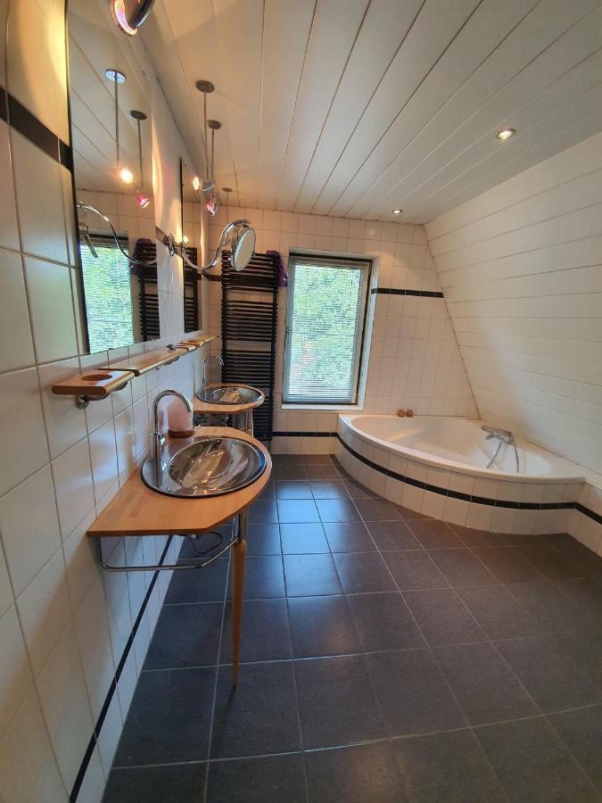 De Vliegende Vlinder Bed & Breakfast Nederweert Ngoại thất bức ảnh